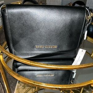 Marc Jacobs Black Leather Crossbody Bag Gold Hardware New York NWT